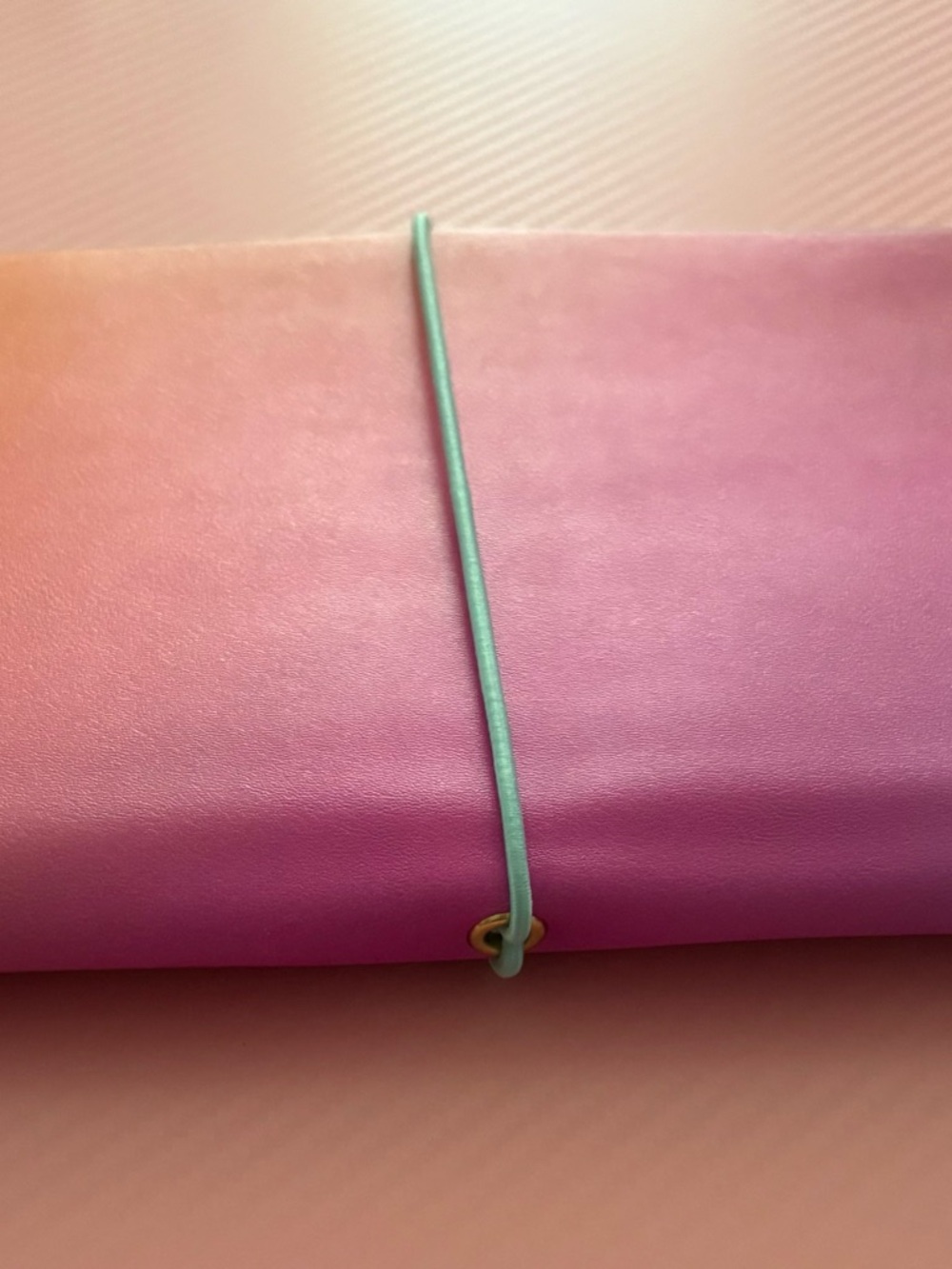 Erin Condren Petite Folio Rainbow - Picture 3 of 6